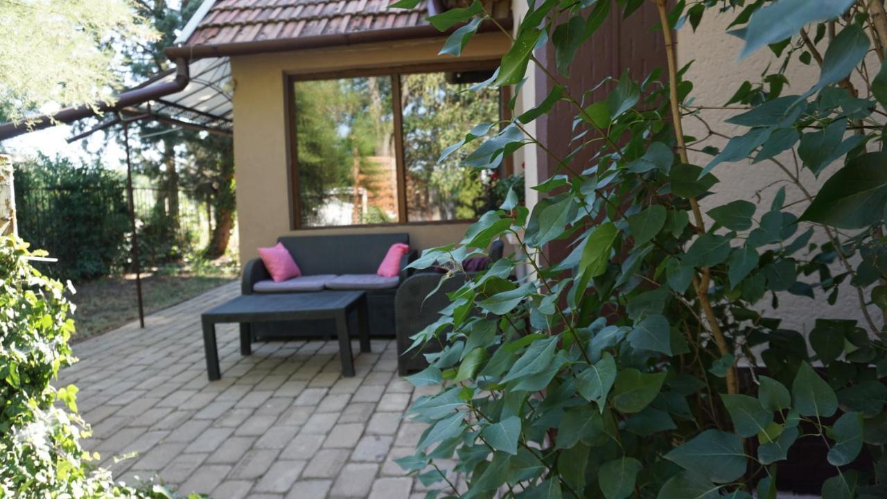 Edes Otthon Apartman Gyula Exteriör bild